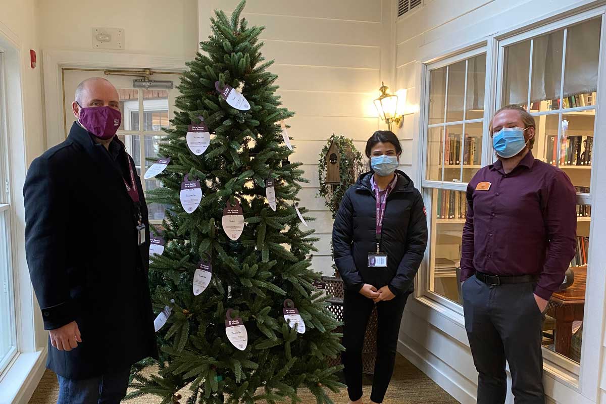 Be a Santa to a Senior Tree - York Region, 2022